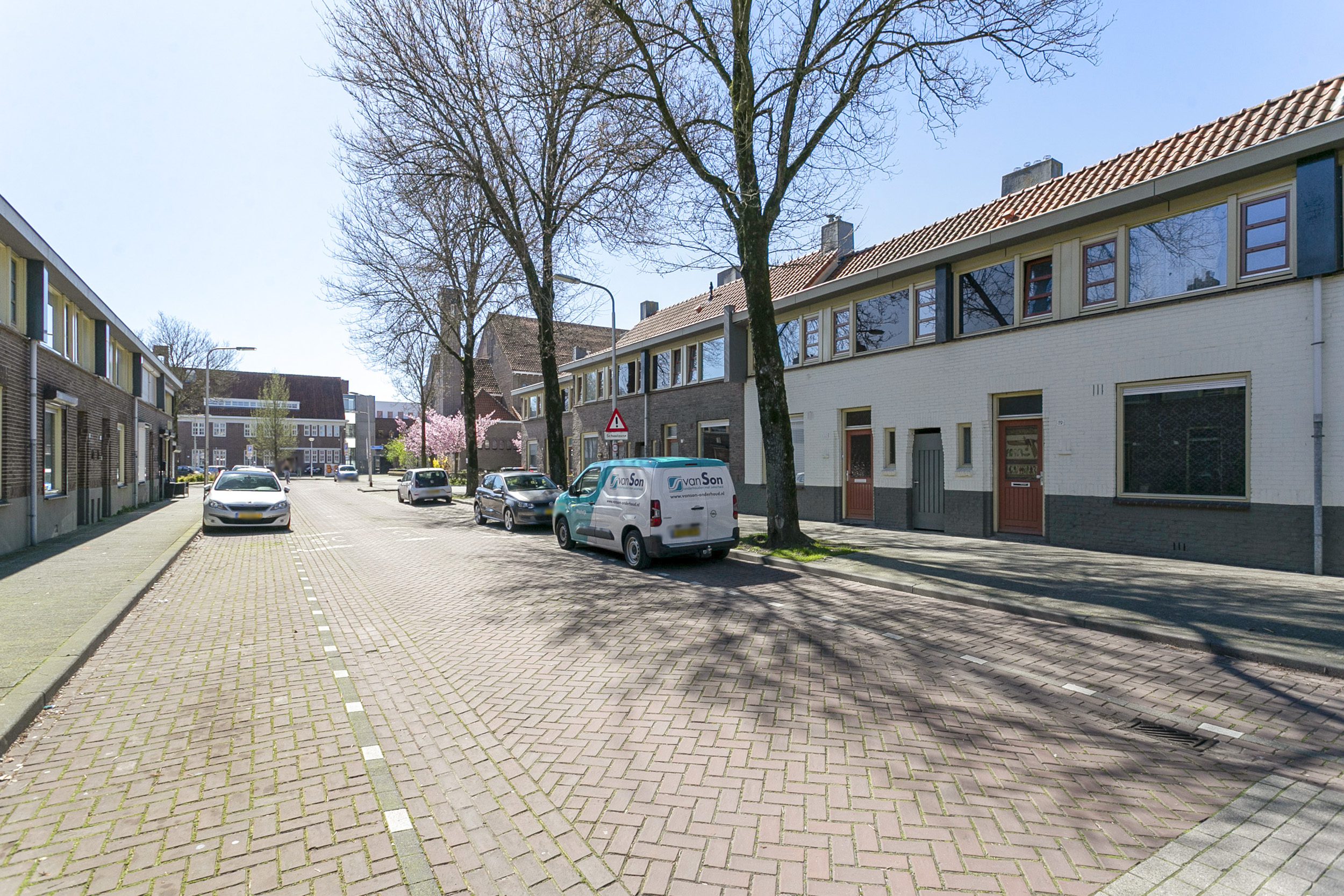 De Ruijterstraat 19