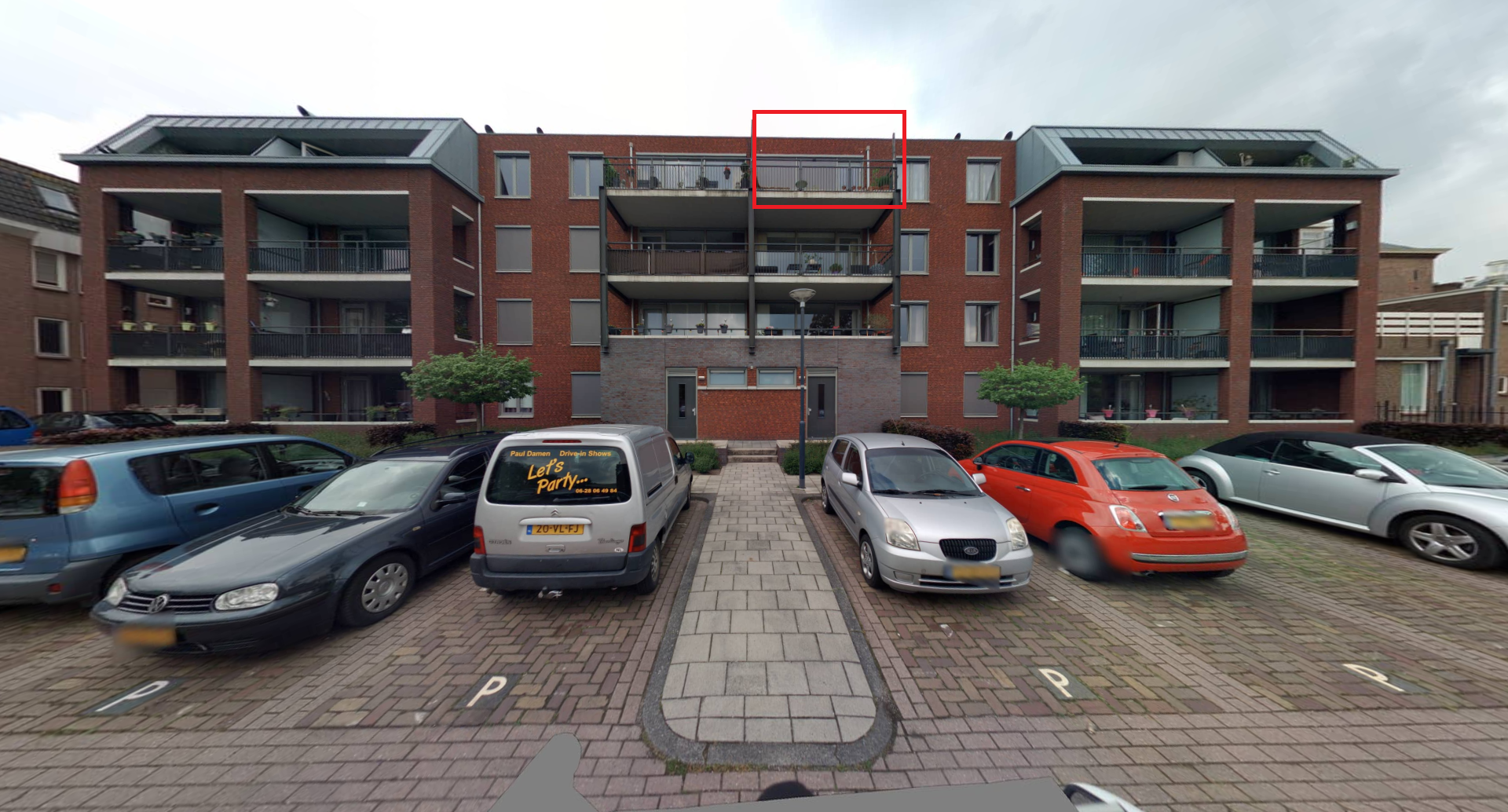 Grotestraat 306, 5142 CC Waalwijk, Nederland