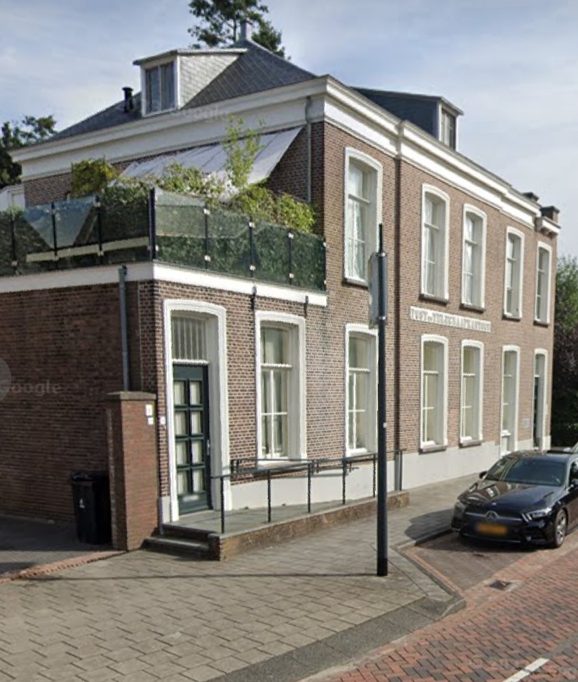 Kerkstraat 24