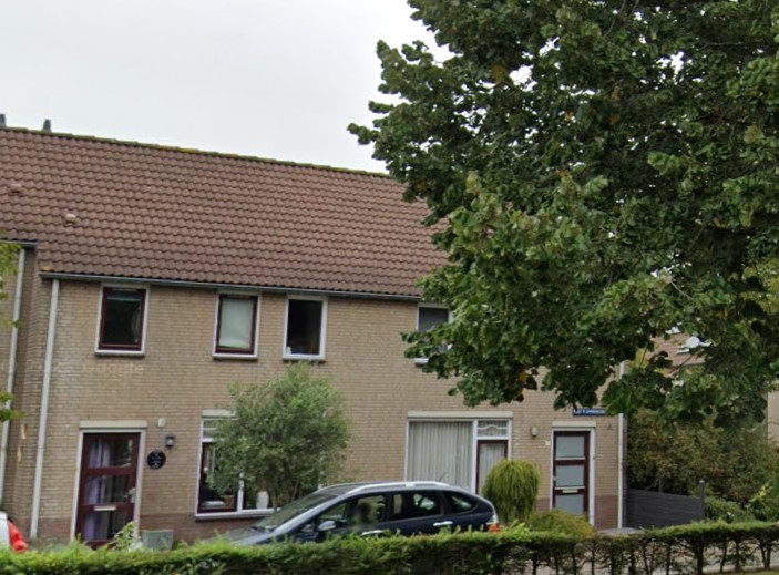 Tussenwoning te huur: Pastoor van Limbergenplein 6, Strijpakkers-Laars Gilze