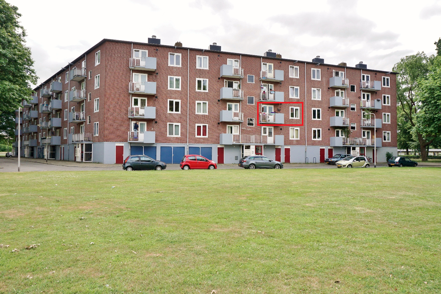 Appartement te huur: Generaal Smutslaan 352, Afrikaanderbuurt Midden Tilburg