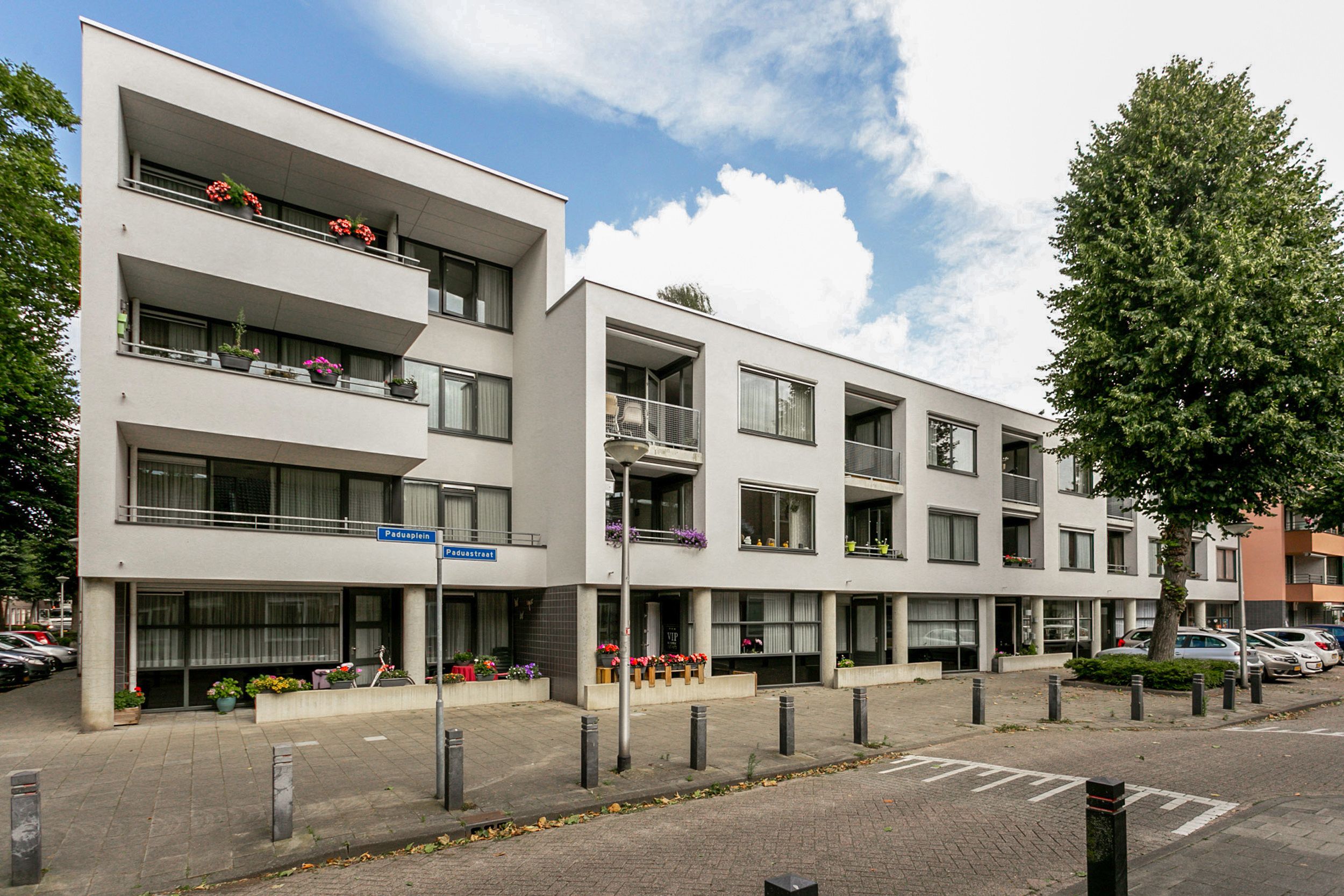 Appartement te huur: Bisschop van de Venstraat 102, Padua Tilburg