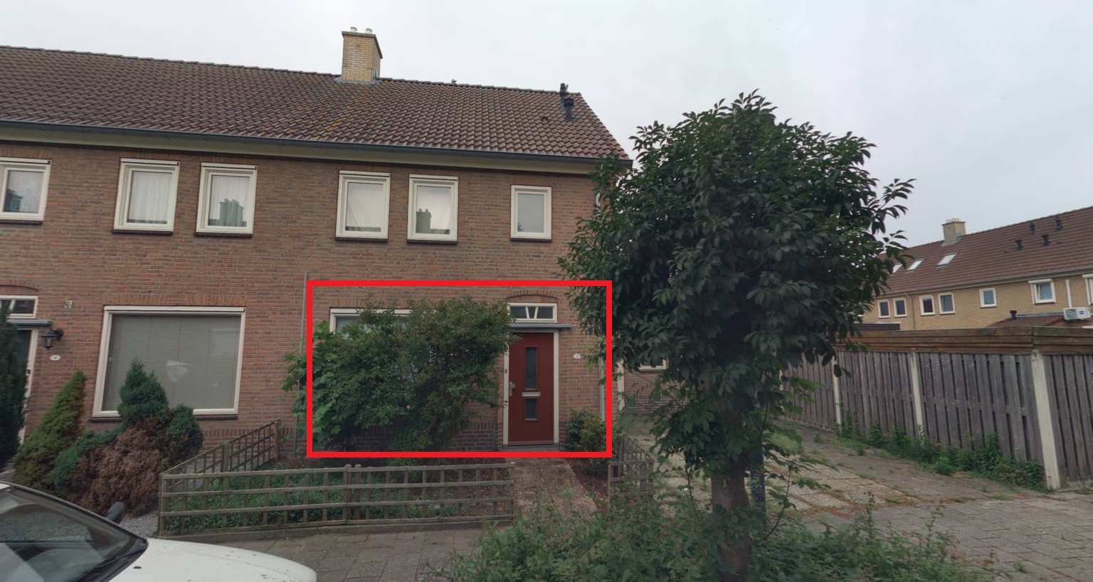 Studio te huur: Pater van den Elzenstraat 2, Laageinde Waalwijk