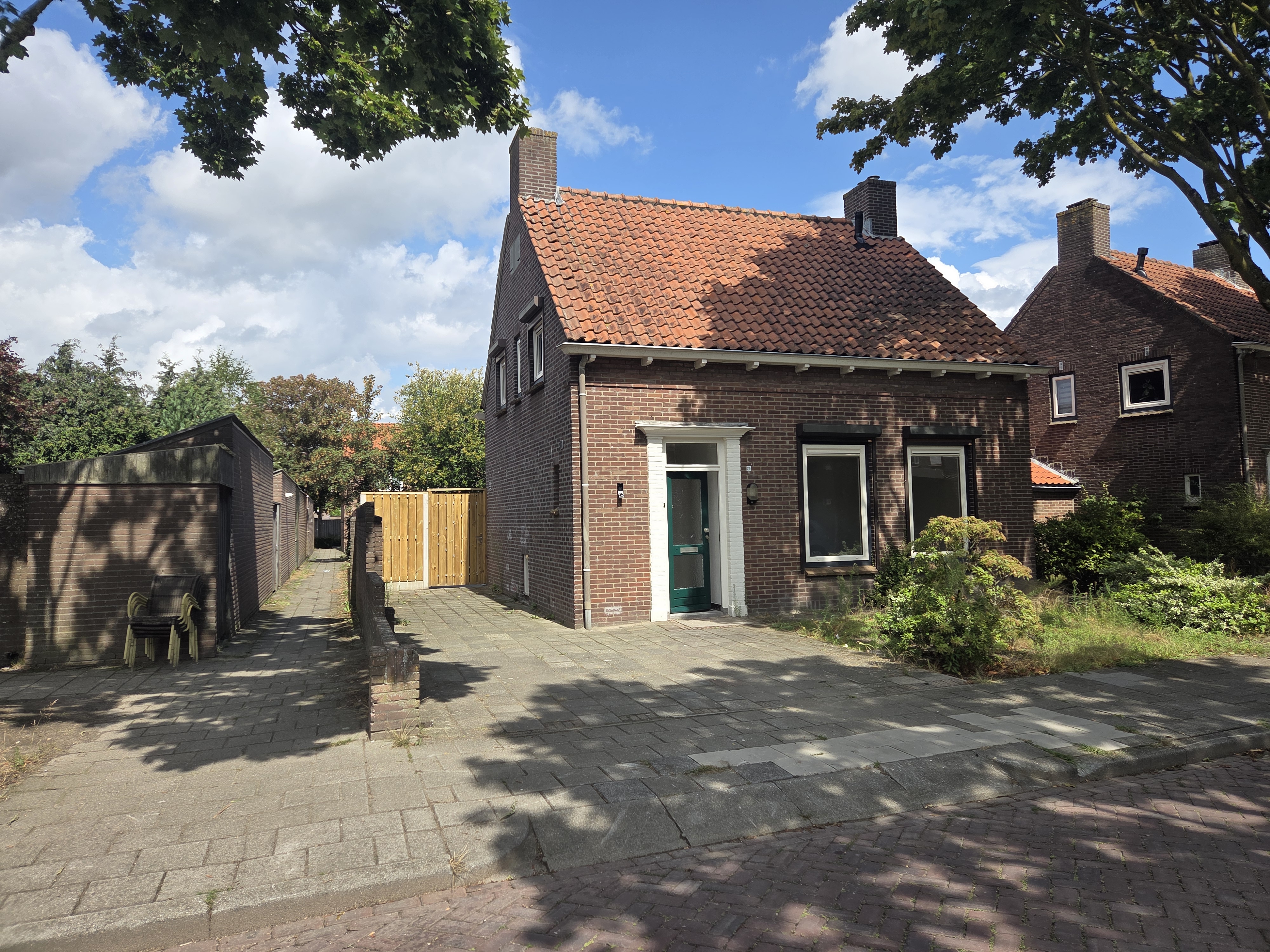 Corner house for rent: Meester Schrauwenstraat 26, Steenakkers Gilze