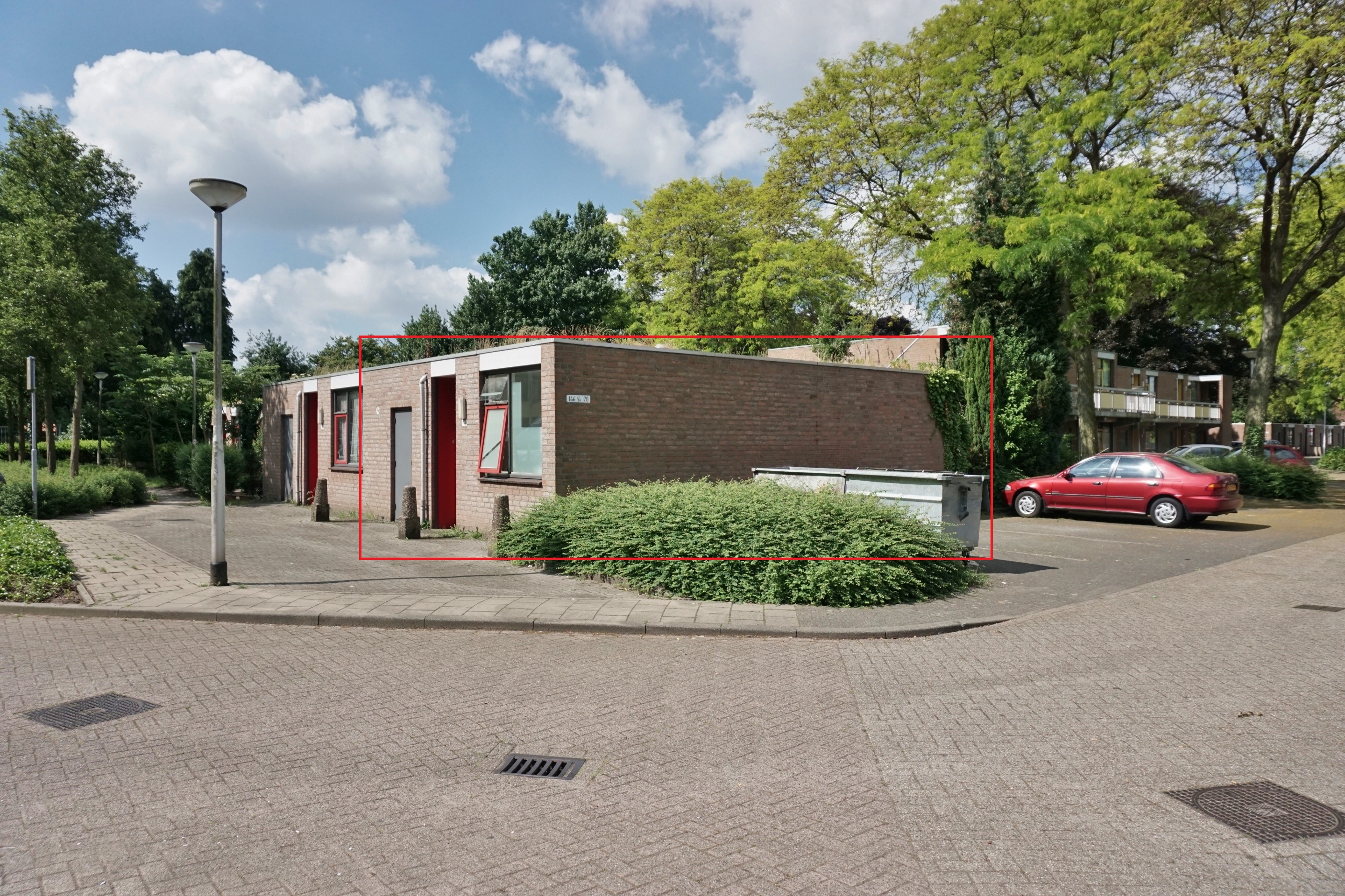 Hoekwoning te huur: Korvelplein 166, Afrikaanderbuurt West Tilburg