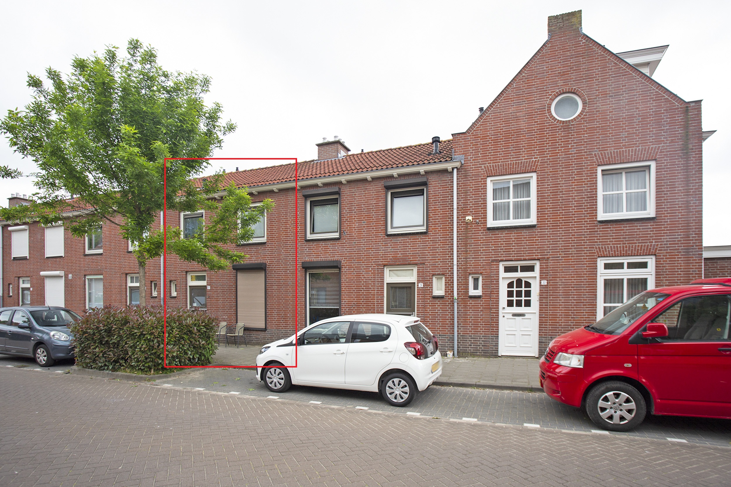 Tussenwoning te huur: Korhoenstraat 26, Vogeltjesbuurt West Tilburg